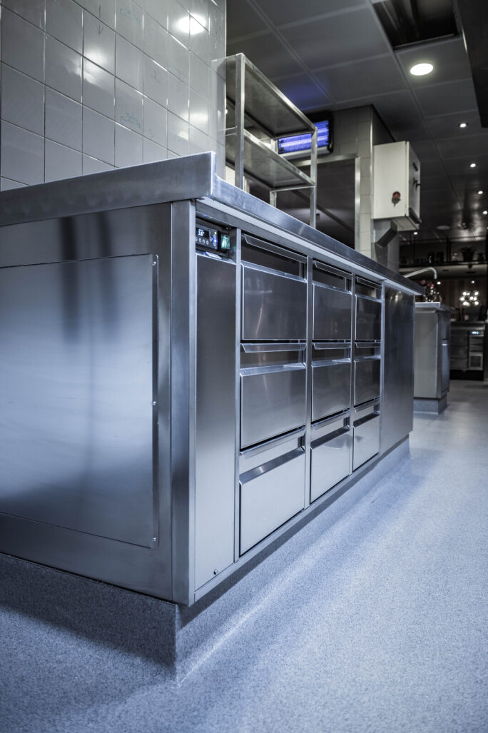 Professional kitchen at Wonder's Schagen by Louter